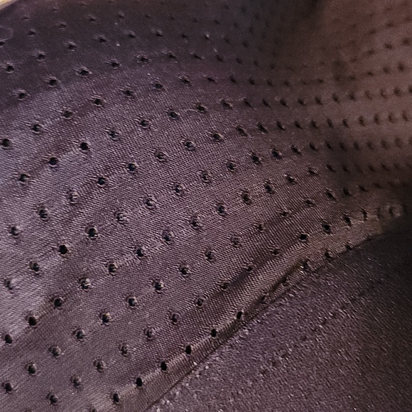 Victoria's Secret - Victoria Sport Sports Bra - Picture 3 of 8